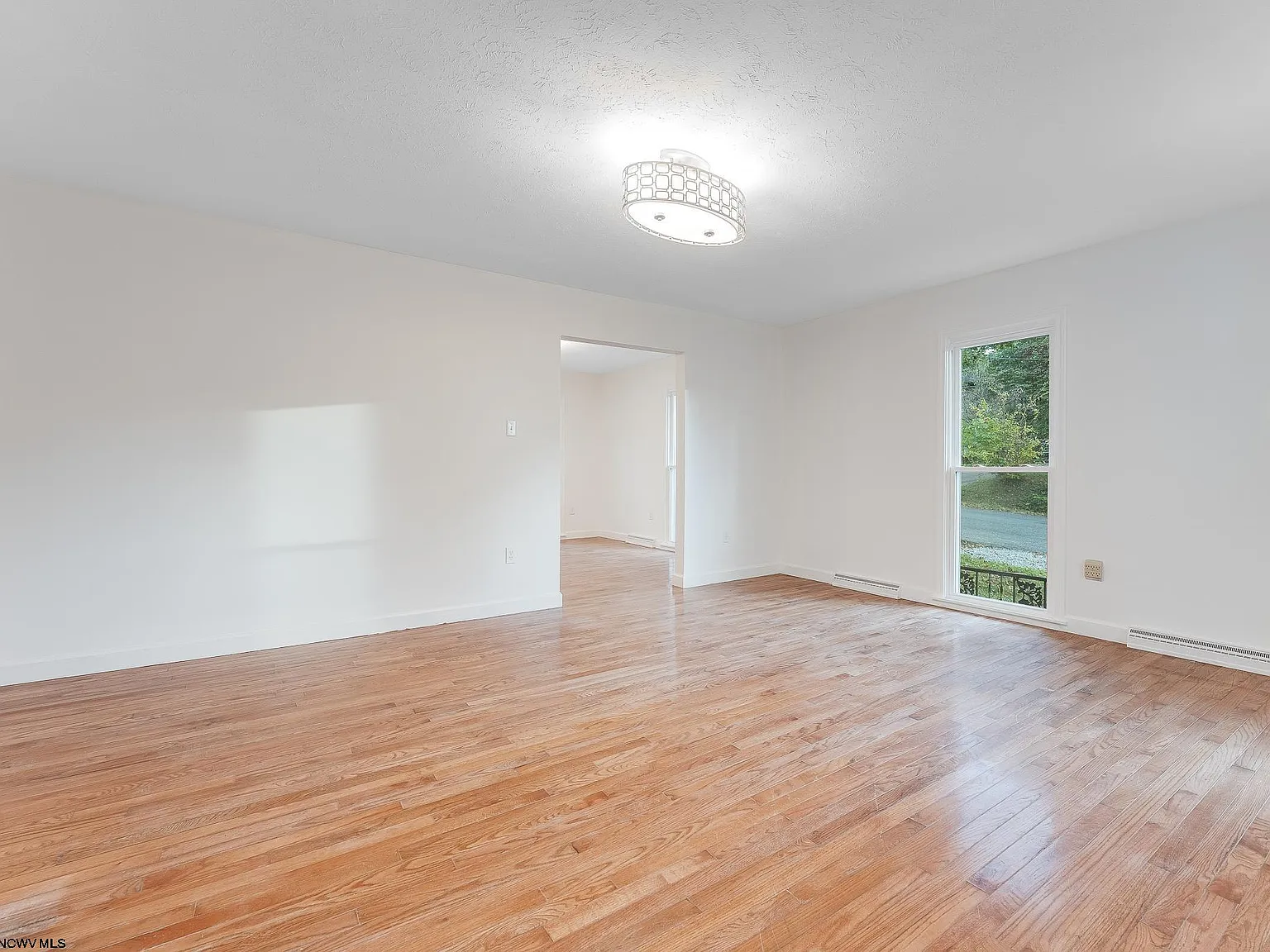 5 bed, 3.0 bath, $2,900 — Photo 4