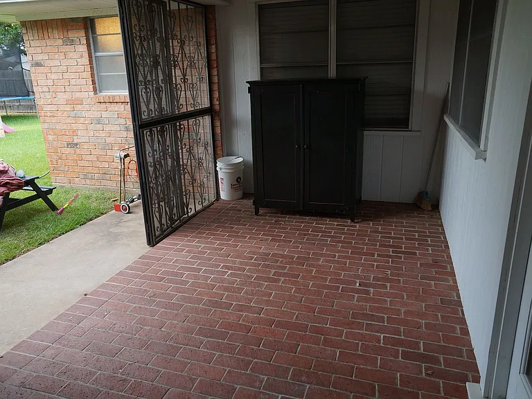 601 Rock Hollow Dr — Photo 27
