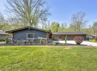 36265 Timberlane Dr, Solon, OH 44139