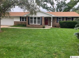 9345 Blondo St, Omaha, NE 68134