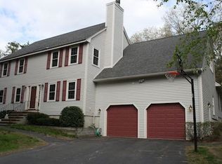 15 Village View Rd, Westford, MA 01886