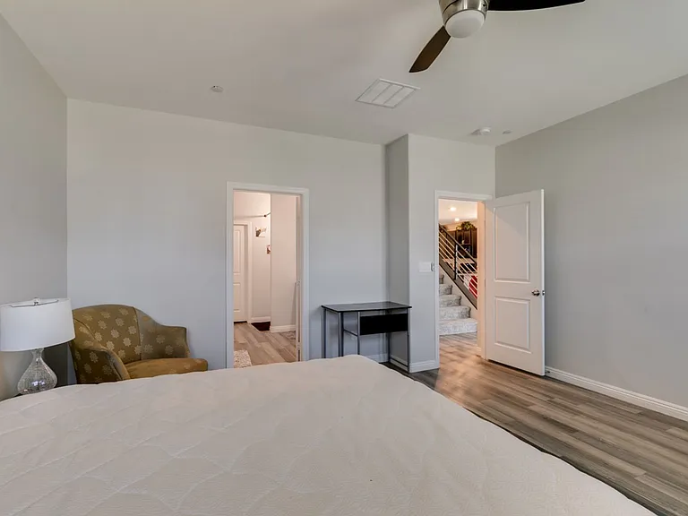 3496 Calentina Ave — Photo 33