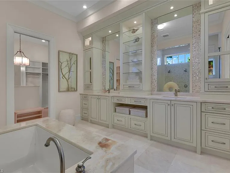 2250 Crayton Rd — Photo 33