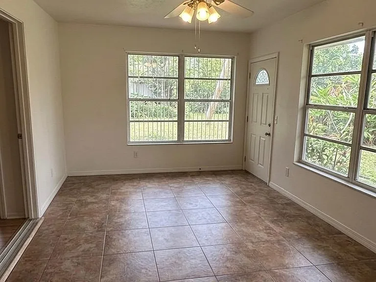 4155 Prudence Dr — Photo 22