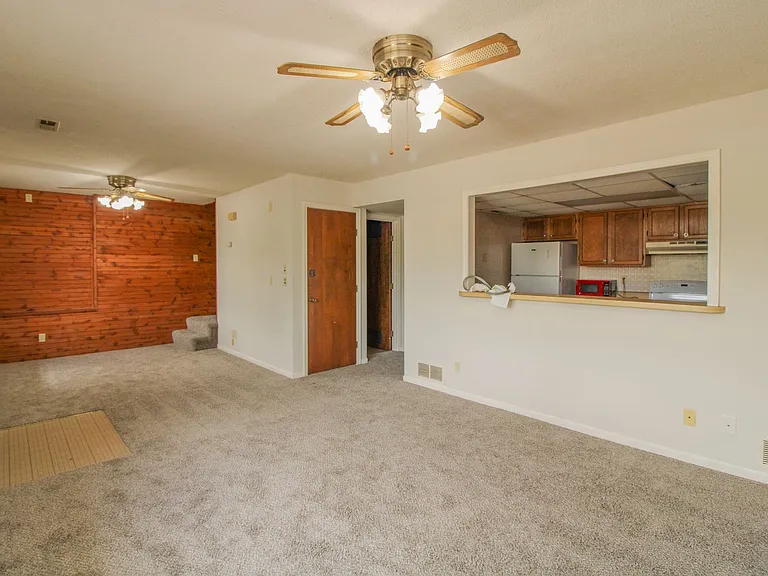 1812 Sunrise Dr — Photo 12