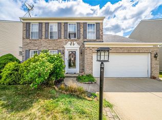 8665 Westfield Park Dr, Olmsted Township, OH