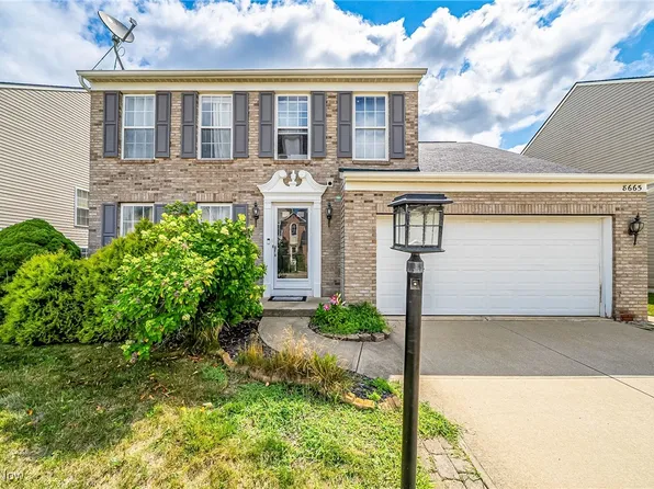 8665 Westfield Park Dr, Olmsted Township, OH 44138