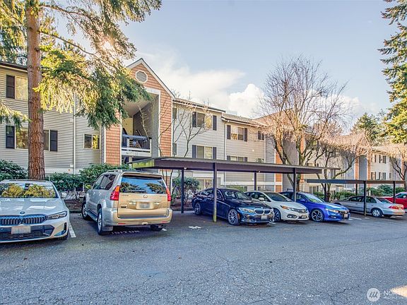 2nd image of 1003 156th Avenue NE #A201
