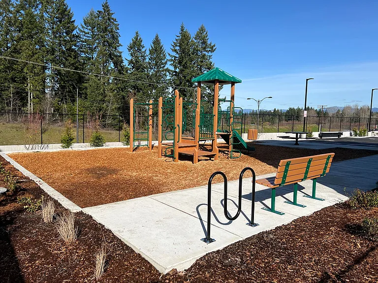 410 Apartments in Beautiful Bonney Lake, Washington — Photo 12