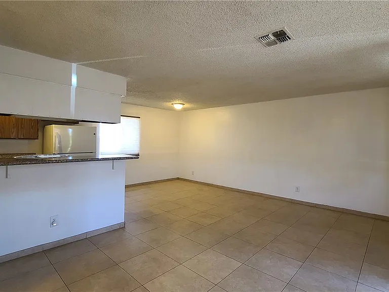 3117 E Carey Ave #3 — Photo 9