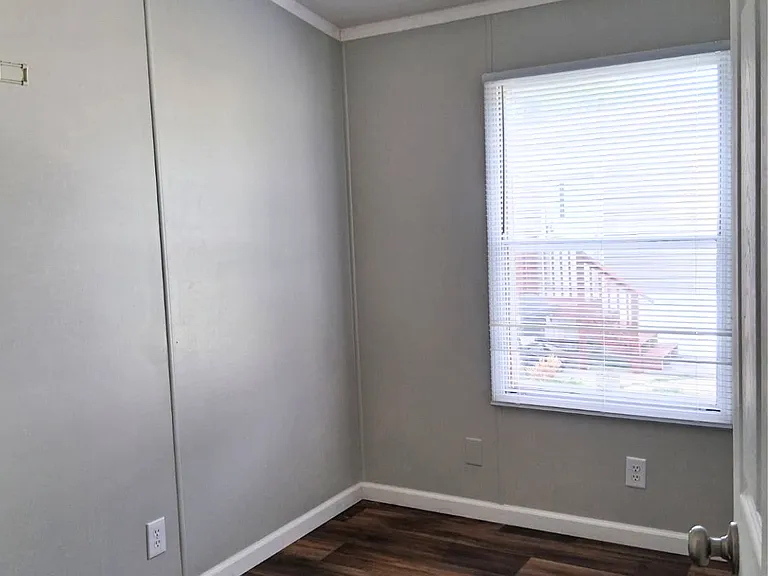 14 Deerwood Park #14 — Photo 8