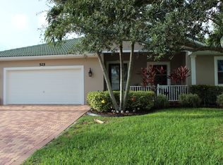 525 NW Pine Sap Pl, Jensen Beach, FL 34957