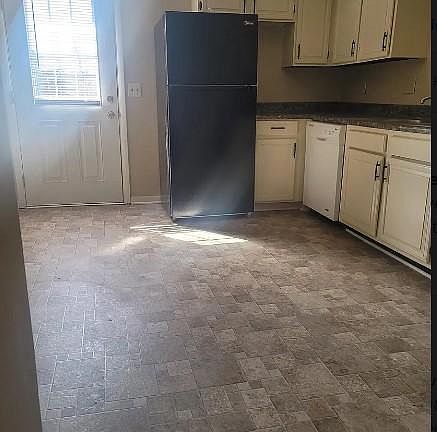 3rd image of 2977 Winter Garden Dr #3