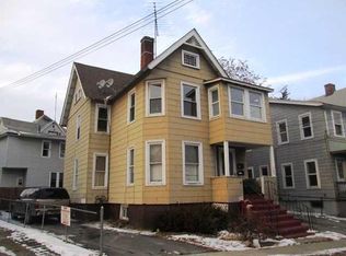 165 Wickham Ave, Middletown, NY 10940