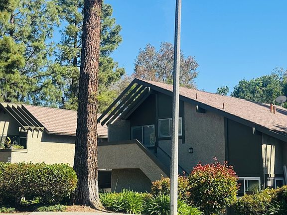 2nd image of 2591 La Paloma Cir