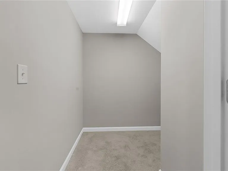 331 Northaven Ave — Photo 40