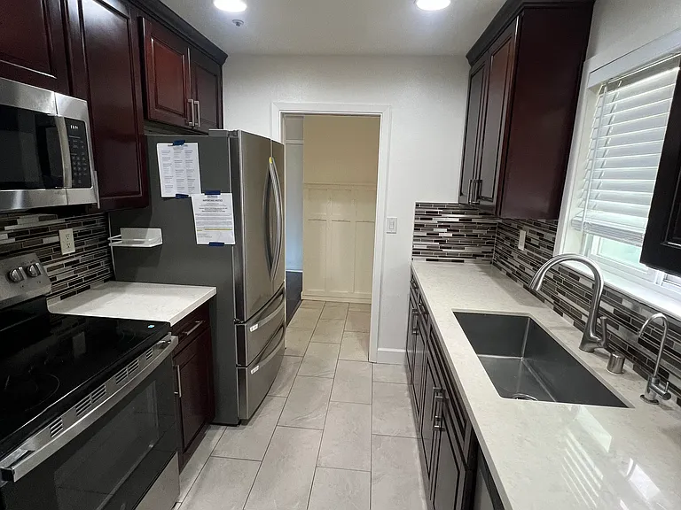 254 Bonita Ln — Photo 5