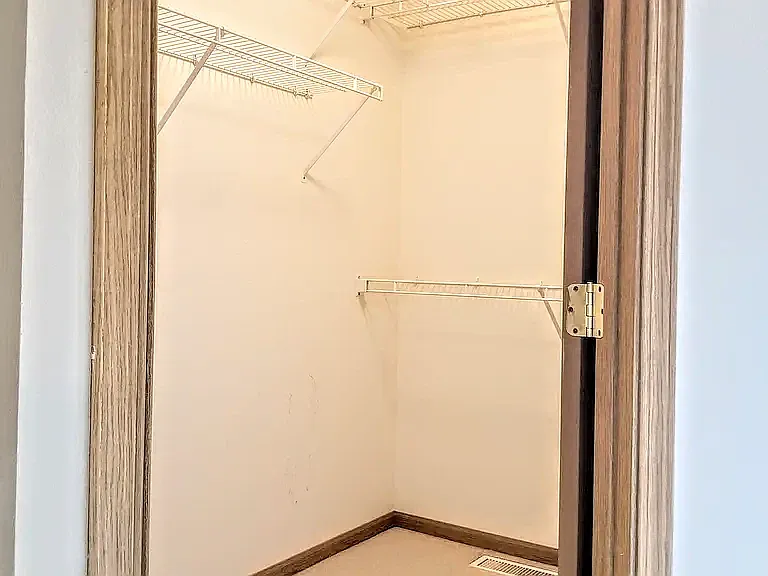 18 Bridgewater Trl — Photo 13