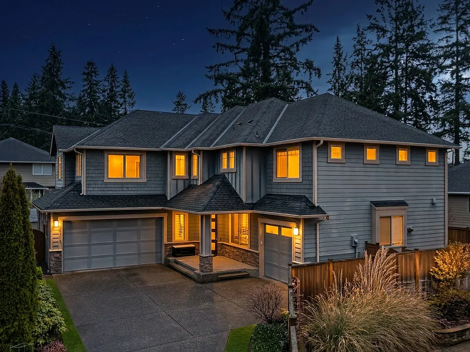 2313 242nd Pl SW
