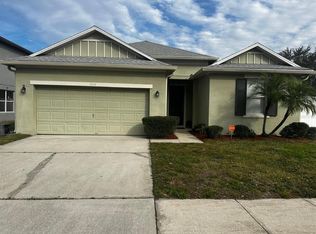 1315 Blackwater Pond Dr W, Orlando, FL 32828
