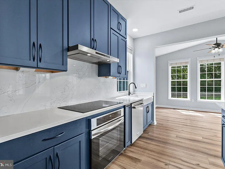 2619 Inwood Dr — Photo 13