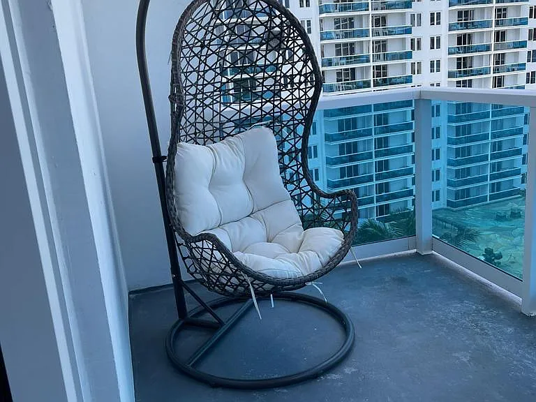 2301 Collins Ave #1015 — Photo 4
