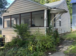 34 Elm Ter, Burlington, VT 05401