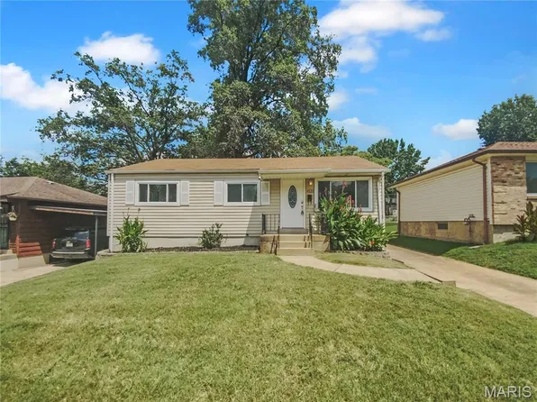 9121 Niger Dr, Saint Louis, MO 63123