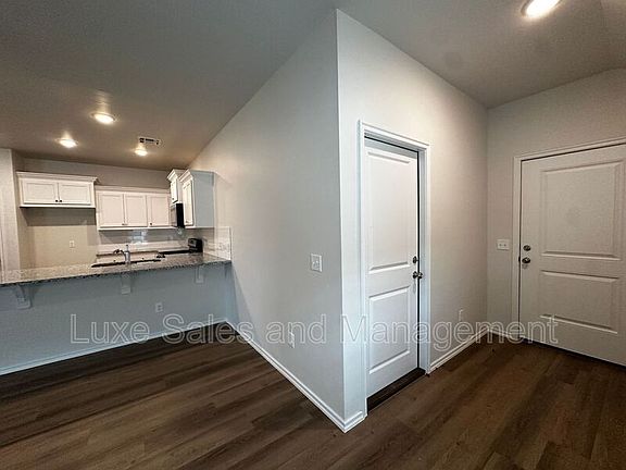 4th image of 3715 Franks Way