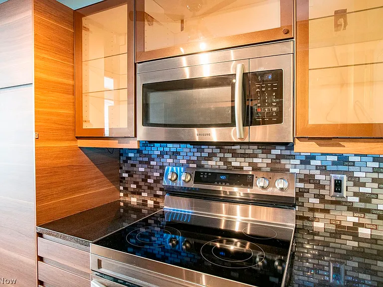 11850 Edgewater Dr #701 — Photo 12