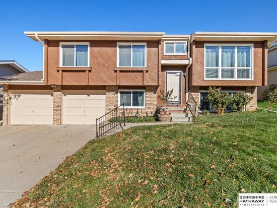 13520 Edna St, Omaha, NE 68138