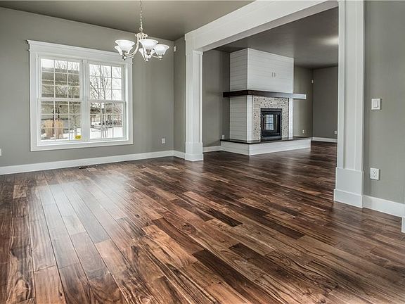 2nd image of 6239 Ironwood Dr