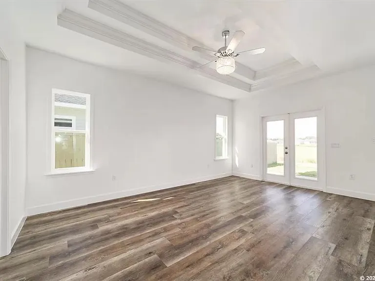 1394 SW 68th Ter — Photo 24