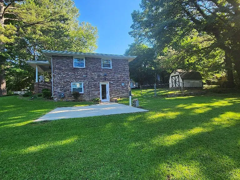 302 Kelso Dr SW — Photo 33