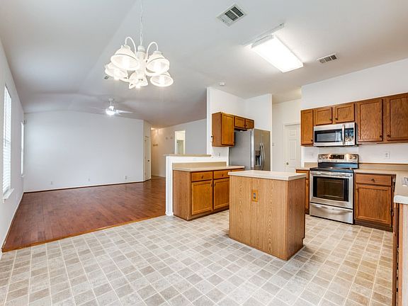 4th image of 630 Granite Clf