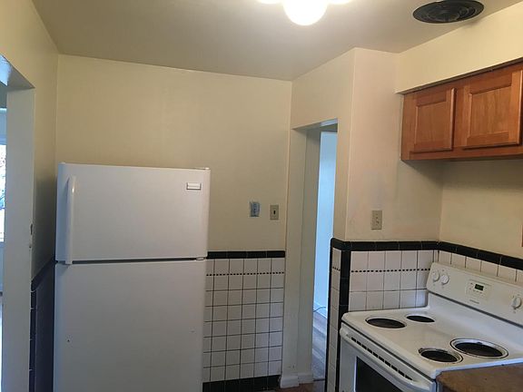 3rd image of 1236 Ashford Dr