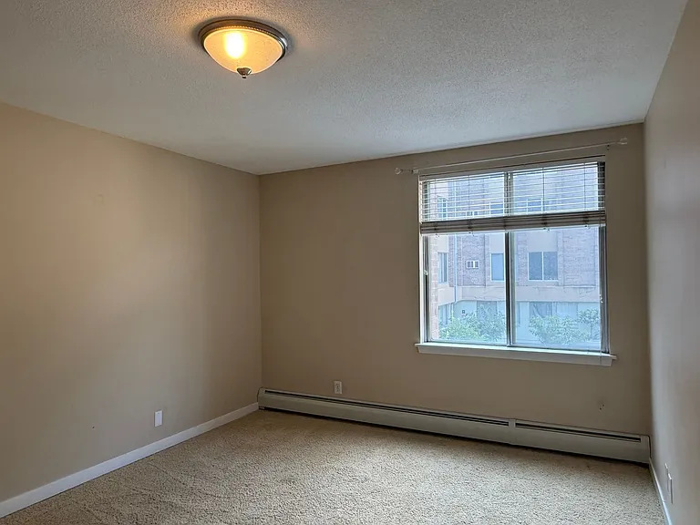 1770 Bryant Ave S #217 — Photo 14