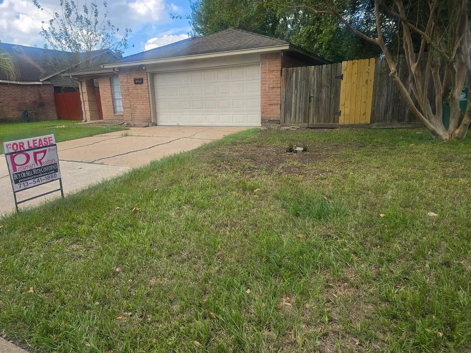 3 bed, 2.0 bath, 1652 sqft, $1,695 — Photo 2