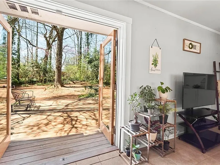 1780 Samaria Trl — Photo 3