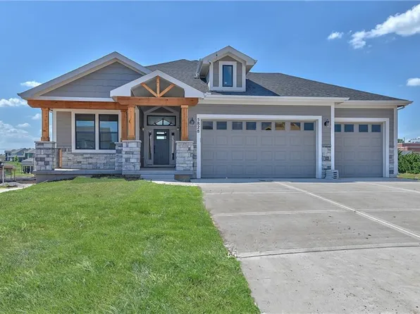 23818 Clear Creek Pkwy, Shawnee, KS 66226