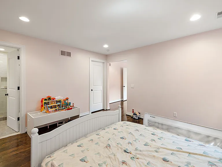 699 Abbey Rd — Photo 15