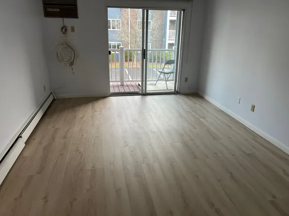 (undisclosed Address), South Weymouth, MA 02190