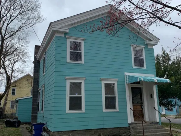 122 1st St, Ithaca, NY 14850