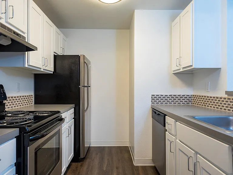 Riverwood Heights | Kitchen