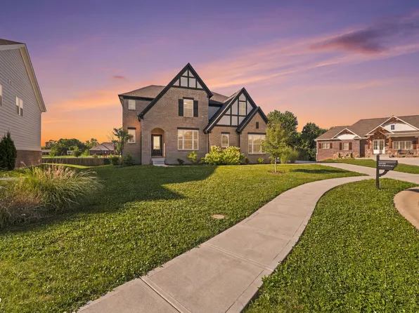 8822 Rockwood Ln, Indianapolis, IN 46259