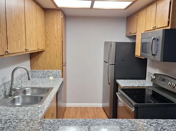 Old Auburn Rd Apartments, 7856 Old Auburn Rd APT 8, Citrus Heights, CA 95610