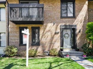 9806 Dairyton Ct, Montgomery Village, MD 20886