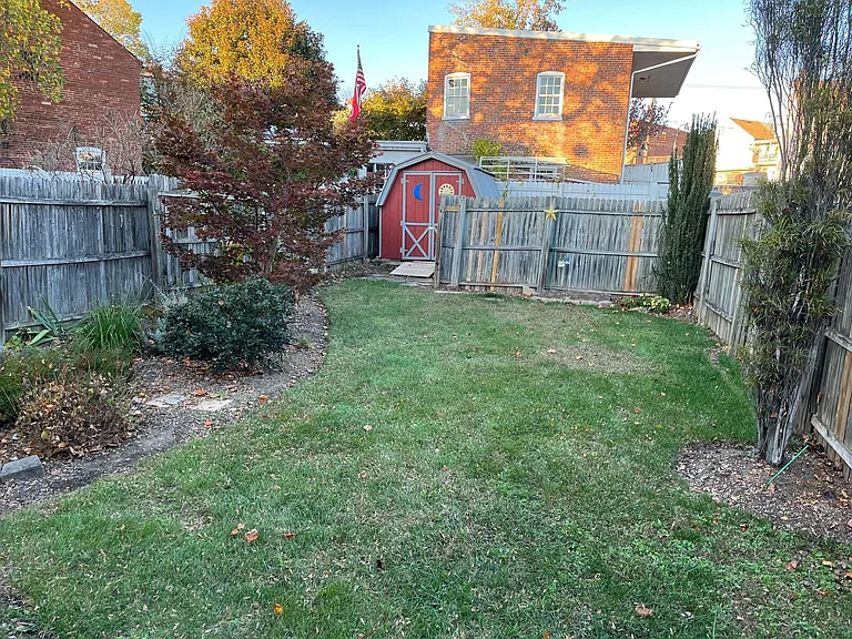 125 S 5th St — Photo 9