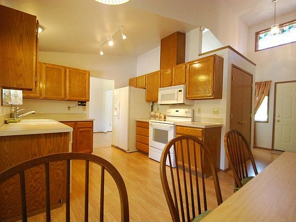 4th image of 5513 205th Street Ct E