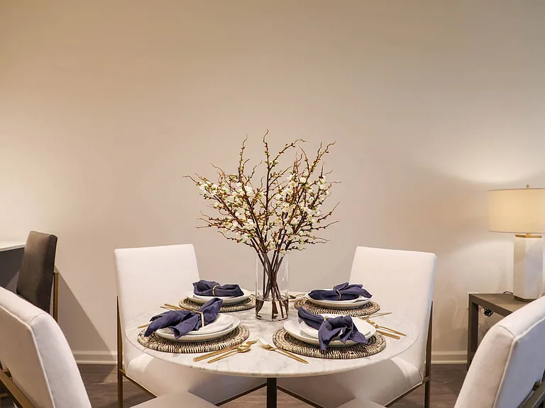 Spacious Dining Area